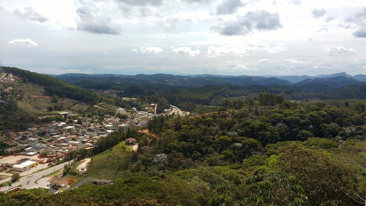 Aparthotel Em Pedra Azul Domingos Martins Exterior foto